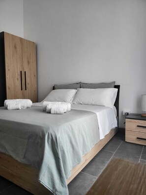 2 Schlafzimmer, Schreibtisch, kostenloses WLAN, Bettwäsche