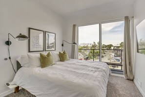 1 chambre, bureau, fer et planche à repasser, Wi-Fi gratuit