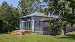 Exterior - Luxury mid-century modern gem! (Bloomfield)