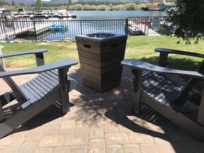 Terrace/patio - Beautiful view clean and comfortable (South Lake Tahoe)