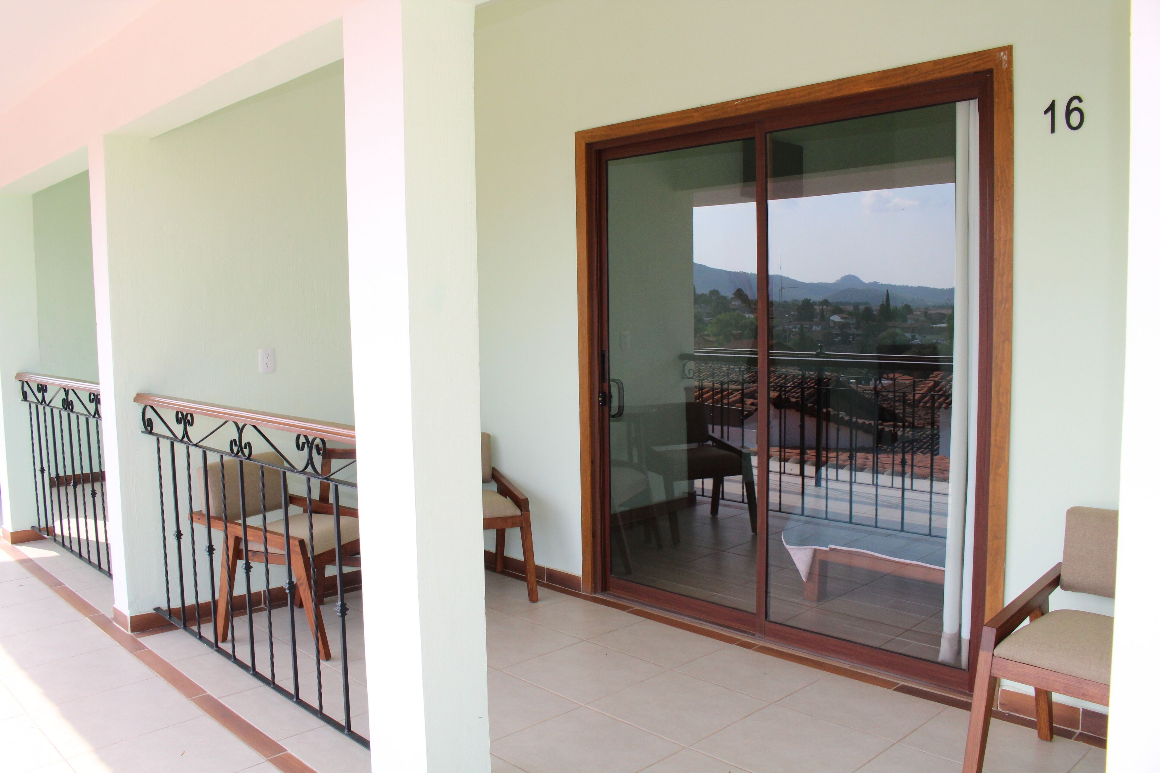 comfort room, 1 king bed, city view | down duvets, desk, free wifi