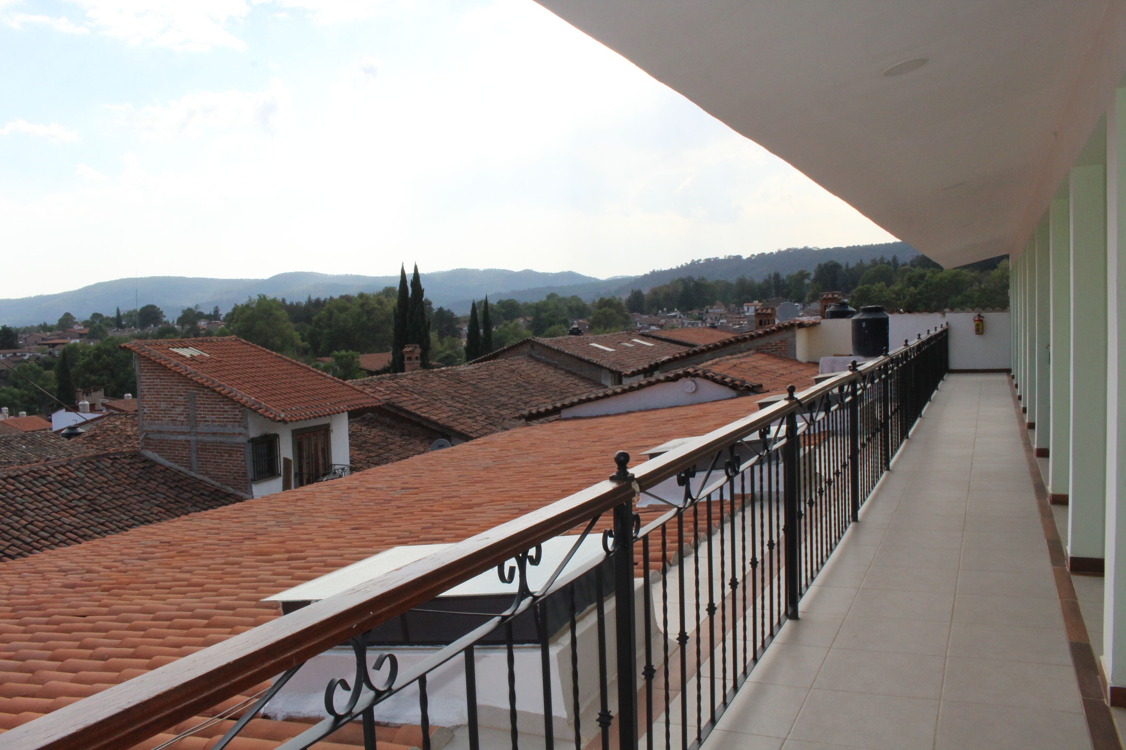 family room, 2 double beds, city view | down duvets, desk, free wifi