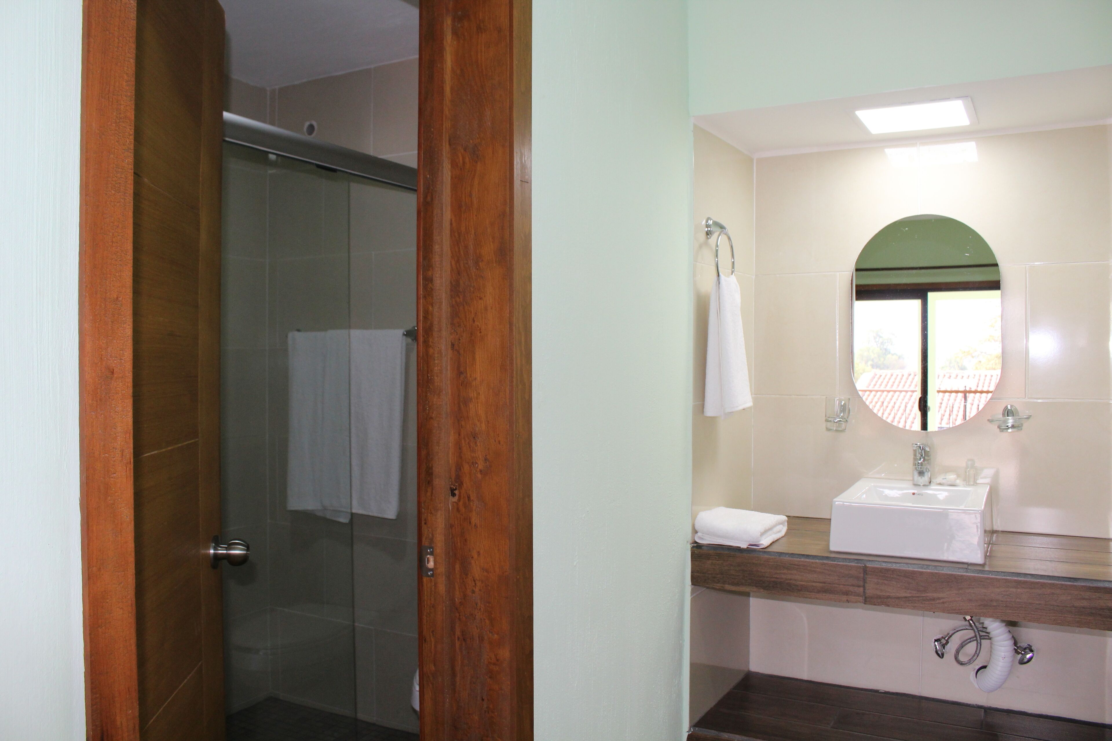 shower, towels, soap, shampoo