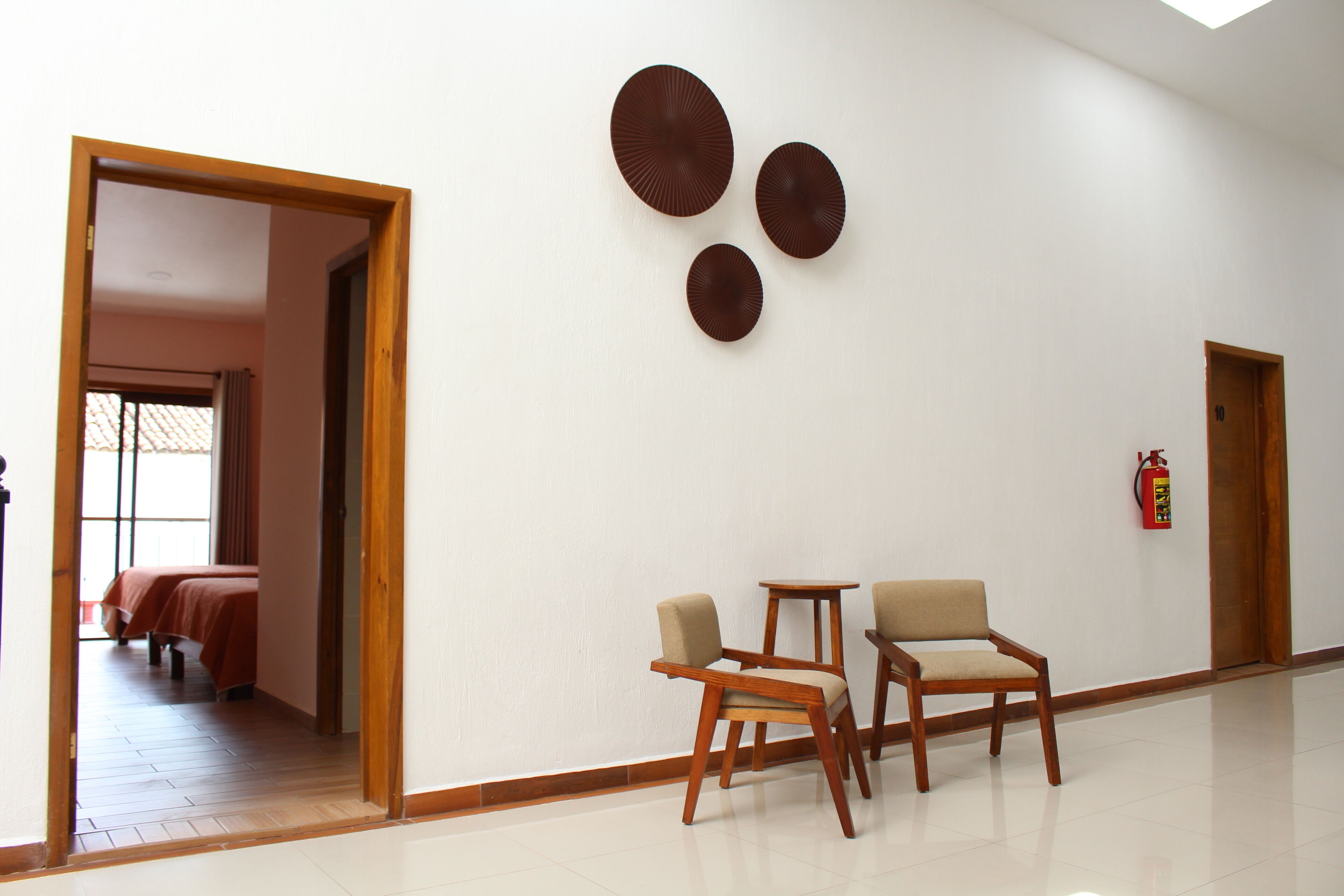 32-inch flat-screen tv with cable channels, tv