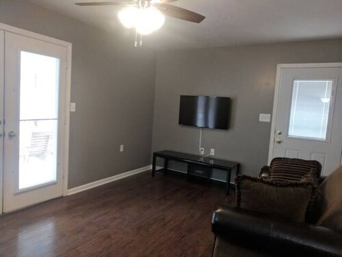 Peaceful Stay for Nurses Near ASU & Hospitals