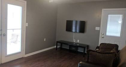 Peaceful Stay for Nurses Near ASU & Hospitals