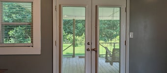 Peaceful Stay for Nurses Near ASU & Hospitals