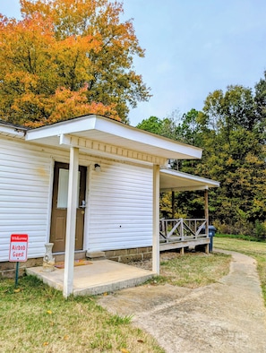 Exterior - Peaceful Stay for Nurses Near ASU & Hospitals (Jonesboro)