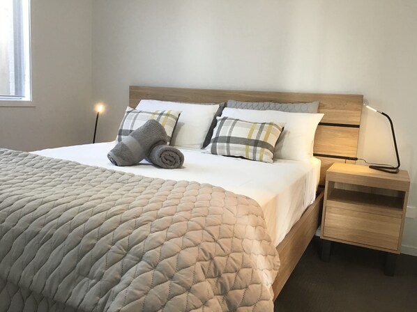 1 chambre, fer et planche à repasser, Wi-Fi, draps fournis