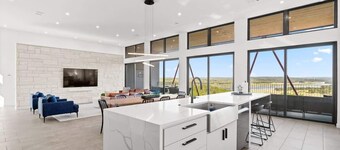 Award-Winning Lakehouse | Pool + Lake Views