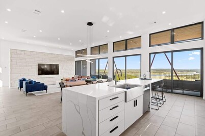 Award-Winning Lakehouse | Pool + Lake Views