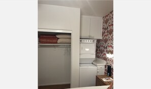 1 bedroom, blackout drapes, iron/ironing board, free WiFi