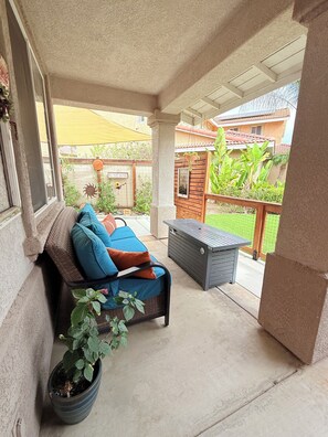 Terrace/patio - Entire Casita and Cal king bed, sofa bed and kitchen just minutes from Temecula. (Murrieta)