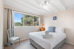 4 bedrooms, desk, iron/ironing board, travel cot