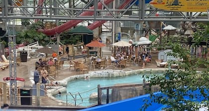 Jay Peak 3 Bedroom Trailside Condo directly on the mountain. Walk to water park