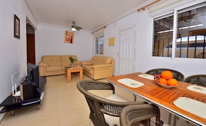Dining - CamposolBungalow/3bedroom/Bbq/Ac/Tv/Wifi (El Saladillo)