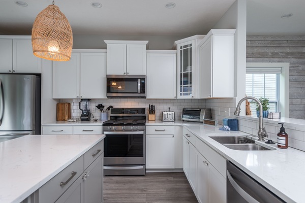 Refrigerador, microondas, horno, placa de cocina