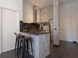 Fridge, microwave, oven, coffee/tea maker - Magnificent apartment with balconies and views of the Cathedral II (Málaga)