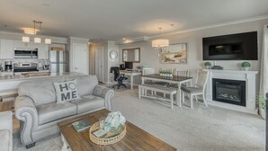 Unclassified image, 4 of 28, button - Oceanfront 3rd floor Balcony 2 blocks to Turnaround-Work Remotely (Seaside)