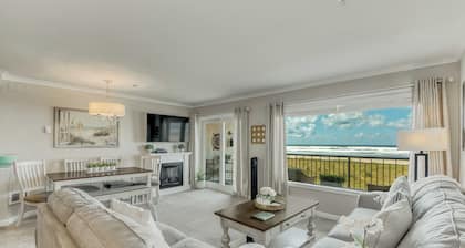 Oceanfront 3rd floor Balcony 2 blocks to Turnaround-Work Remotely