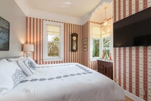 3 soverom, strykejern/-brett, reiseseng for barn og wi-fi