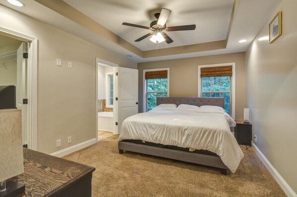 3 habitaciones, escritorio y wifi 