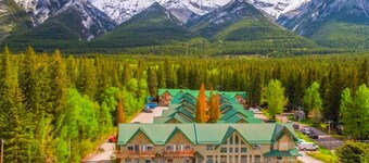 Banff Gate- Private Entrance 2-Level Townhouse