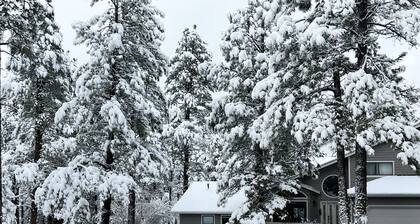 Adorable 2 bedroom guesthouse in the pines