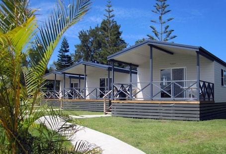Family Cabin. Nambucca River Tourist Park