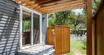 Guest House Pasadena