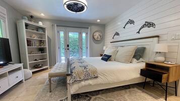 1 bedroom, desk, iron/ironing board, travel cot