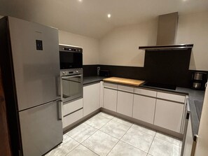 Refrigerador, microondas y lavavajillas 