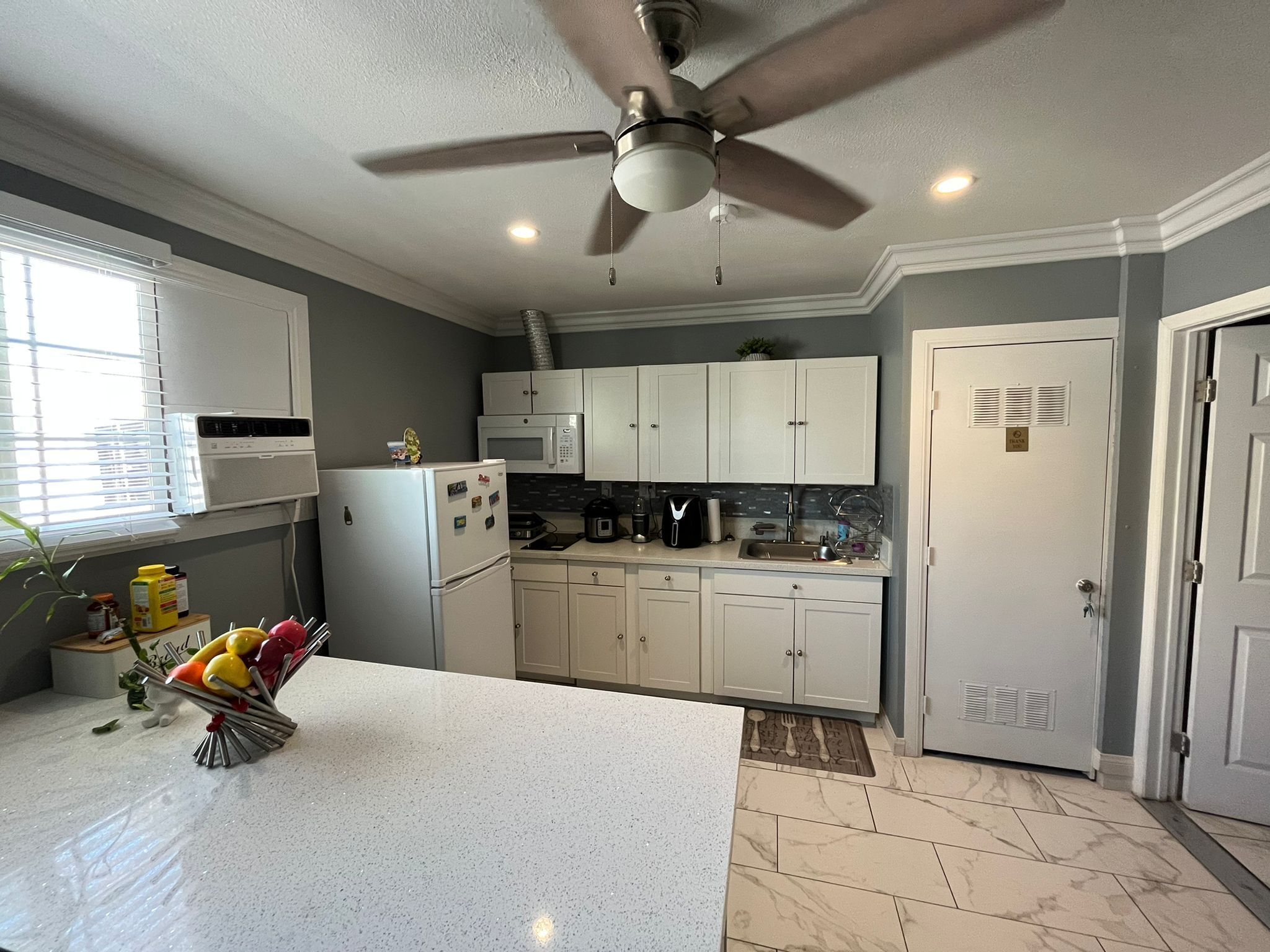 Microwave, stovetop, paper towels