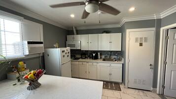 Microwave, stovetop, paper towels