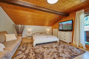 2 bedrooms, bed sheets
