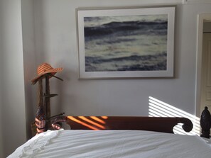 2 habitaciones, escritorio, tabla de planchar con plancha y wifi 