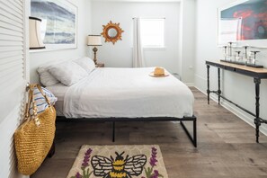 2 Schlafzimmer, Schreibtisch, Bügeleisen/Bügelbrett, WLAN