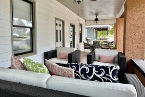 Terrace/patio - Close to Breweries/Food/Mercedes Stadium & the new expanded Belt-line & $150 in activities included! (Atlanta)