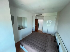 1 chambre, accès au Wi-Fi (inclus), literie fournie
