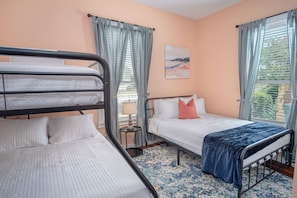 2 bedrooms, laptop workspace, iron/ironing board, bed sheets