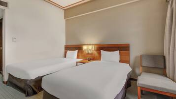 Standard Twin Room | Down comforters, desk, soundproofing, free WiFi