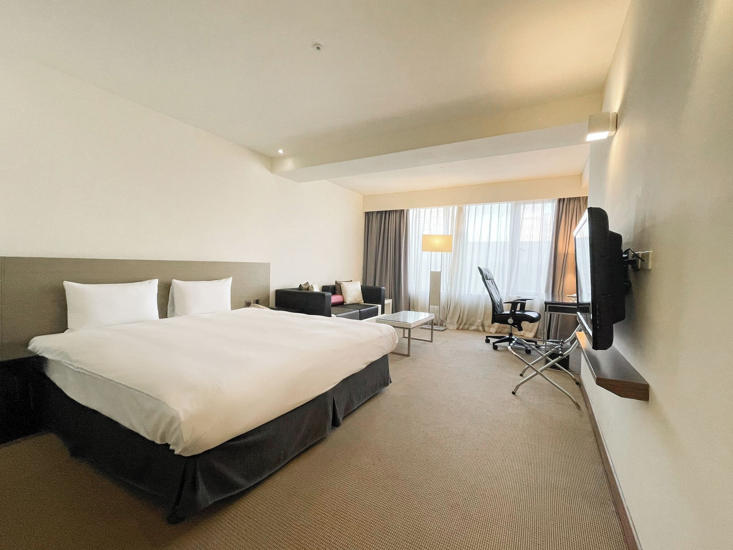 Kahden hengen superior-huone | Untuvapeitot, työpöytä, äänieristys, ilmainen Wi-Fi