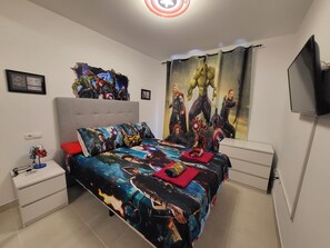 2 chambres, fer et planche à repasser, lit parapluie, Wi-Fi gratuit