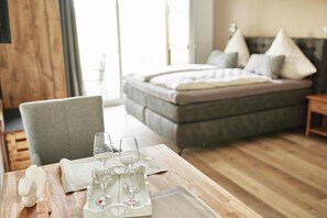 1 bedroom, in-room safe, travel crib, free WiFi