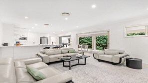 TV, fireplace - SERENDIPITY - THE VINTAGE HOLIDAY HOUSES (POKOLBIN)
