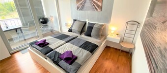 LUXURY Apartment 2 floors 3BR! +NETFLIX +HIGH-END