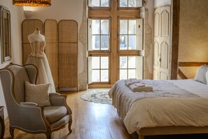 6 chambres, bureau, lit parapluie, Wi-Fi gratuit