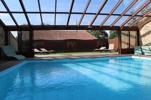 Piscine couverte, piscine chauffée