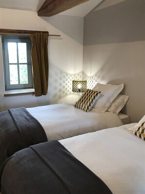 5 bedrooms, WiFi