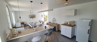 The peace and quiet of a country house with swimming poolSPA 10 minutes from the Vendée beaches